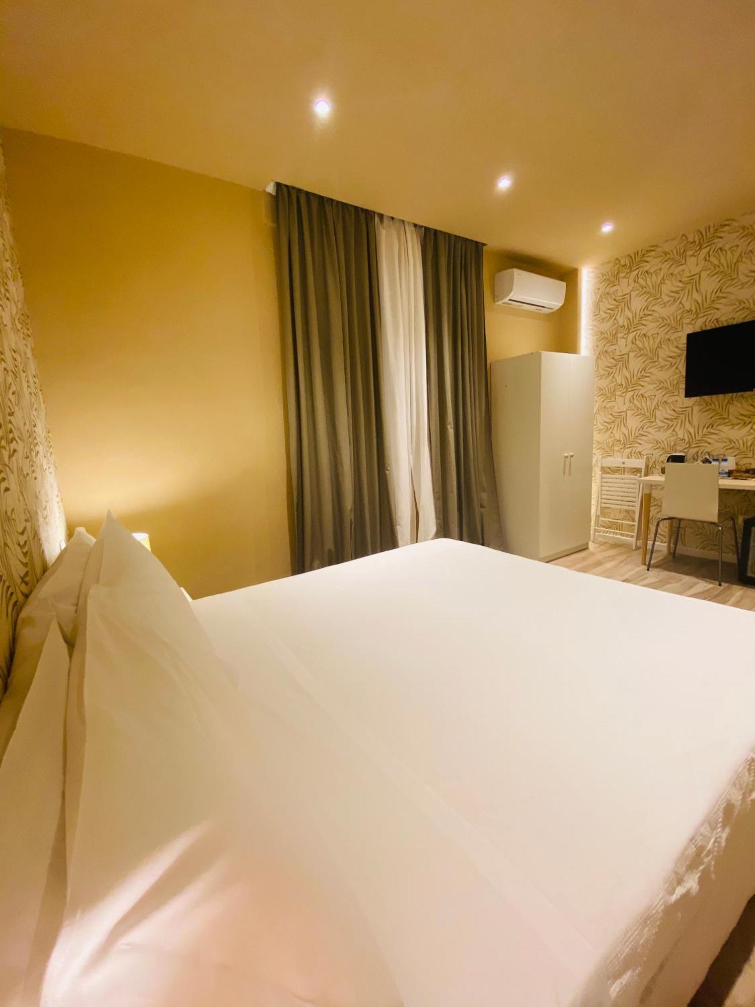 לינה וארוחת בוקר פיזה Harmony House Prestige חדר תמונה
